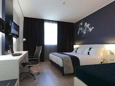 Holiday Inn Milan Nord Zara By Ihg Cinisello Balsamo 4*,