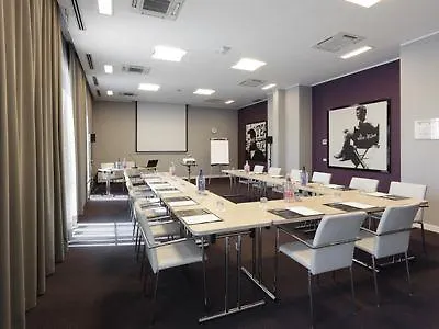 Holiday Inn Milan Nord Zara By Ihg Cinisello Balsamo 4*,