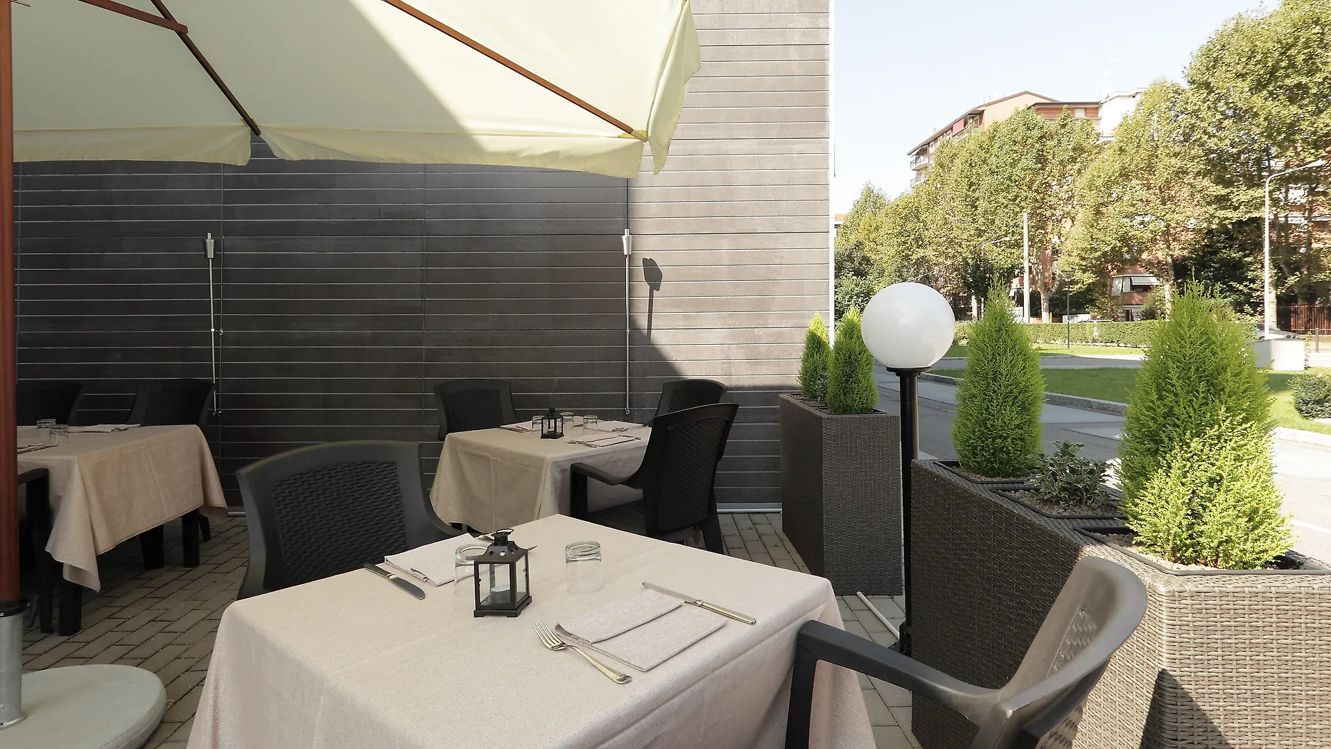 Holiday Inn Milan Nord Zara By Ihg Cinisello Balsamo 4*,  Itália